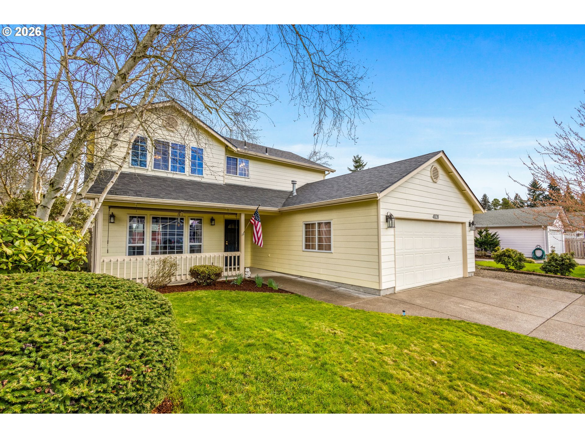 4820 Rebecca Street Northeast Salem, OR 97305 - Photo 2 of 30 a front view of a house with garden