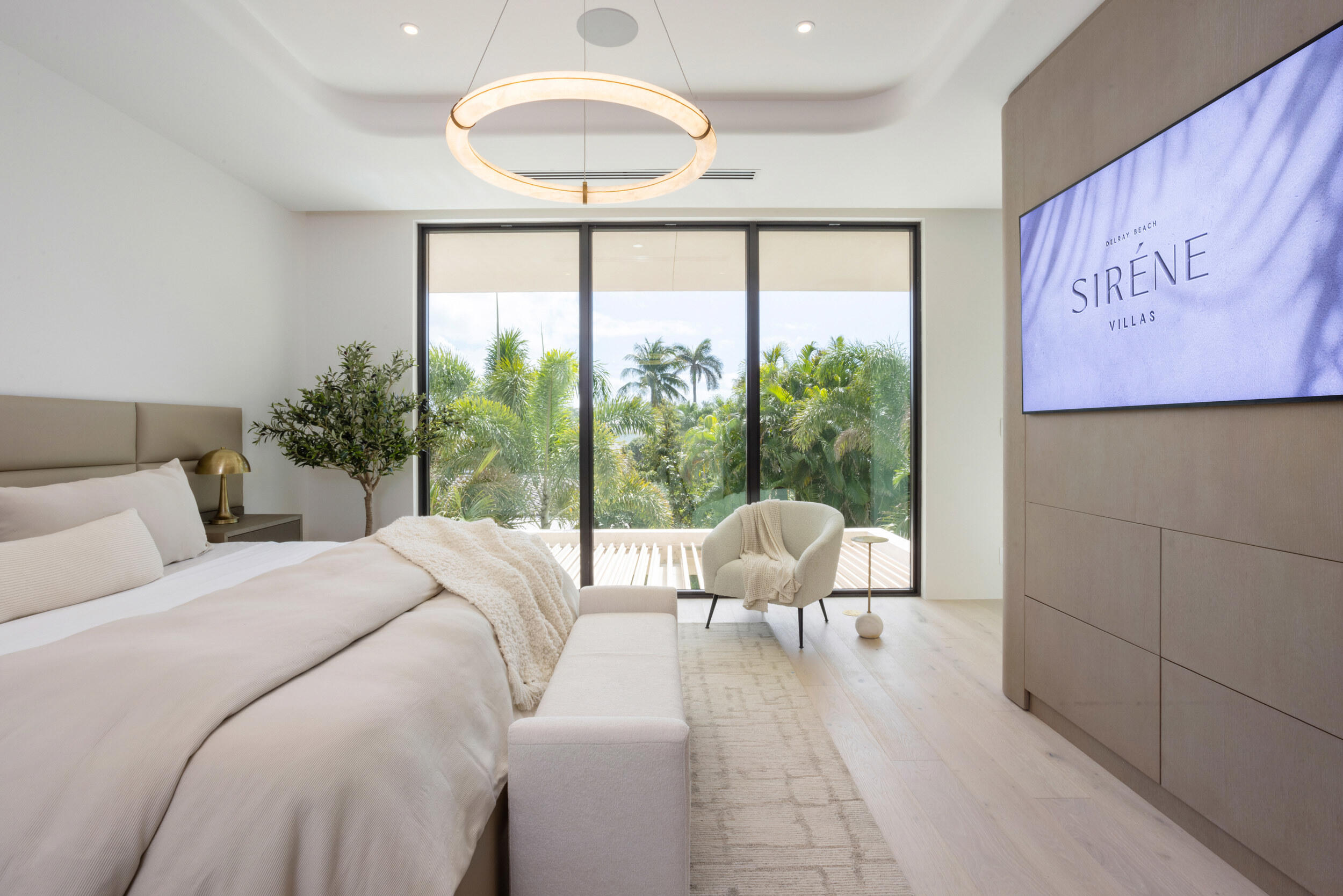 1252 George Bush Boulevard Delray Beach, FL 33483 - Photo 30 of 63 Primar Bedroom