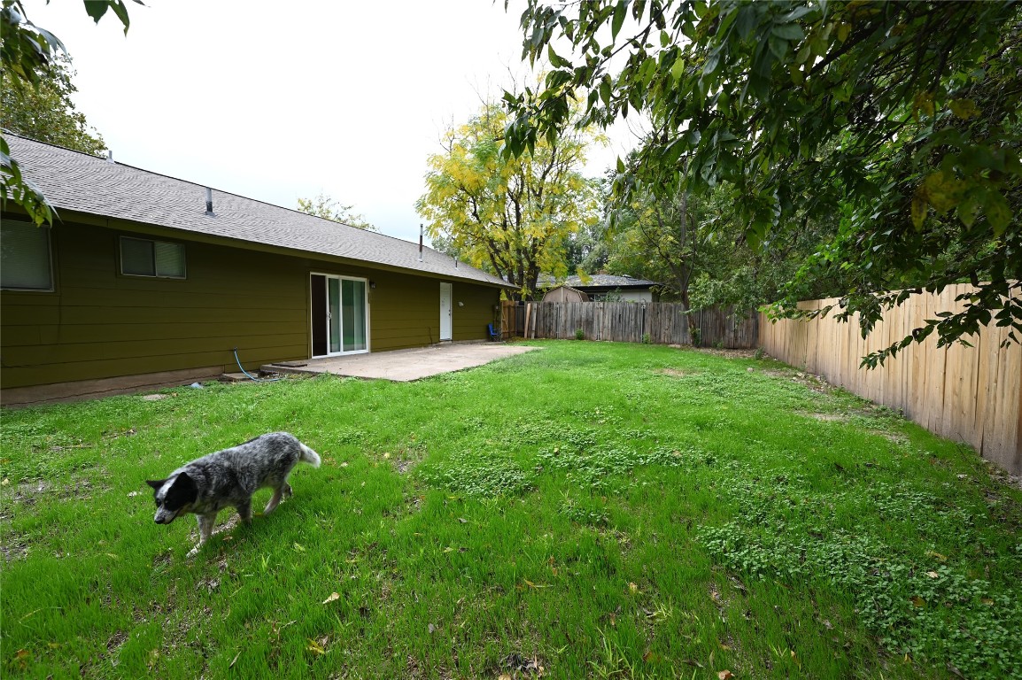 9715 Oak Hollow Drive Austin, TX 78758 - Photo 14 of 15