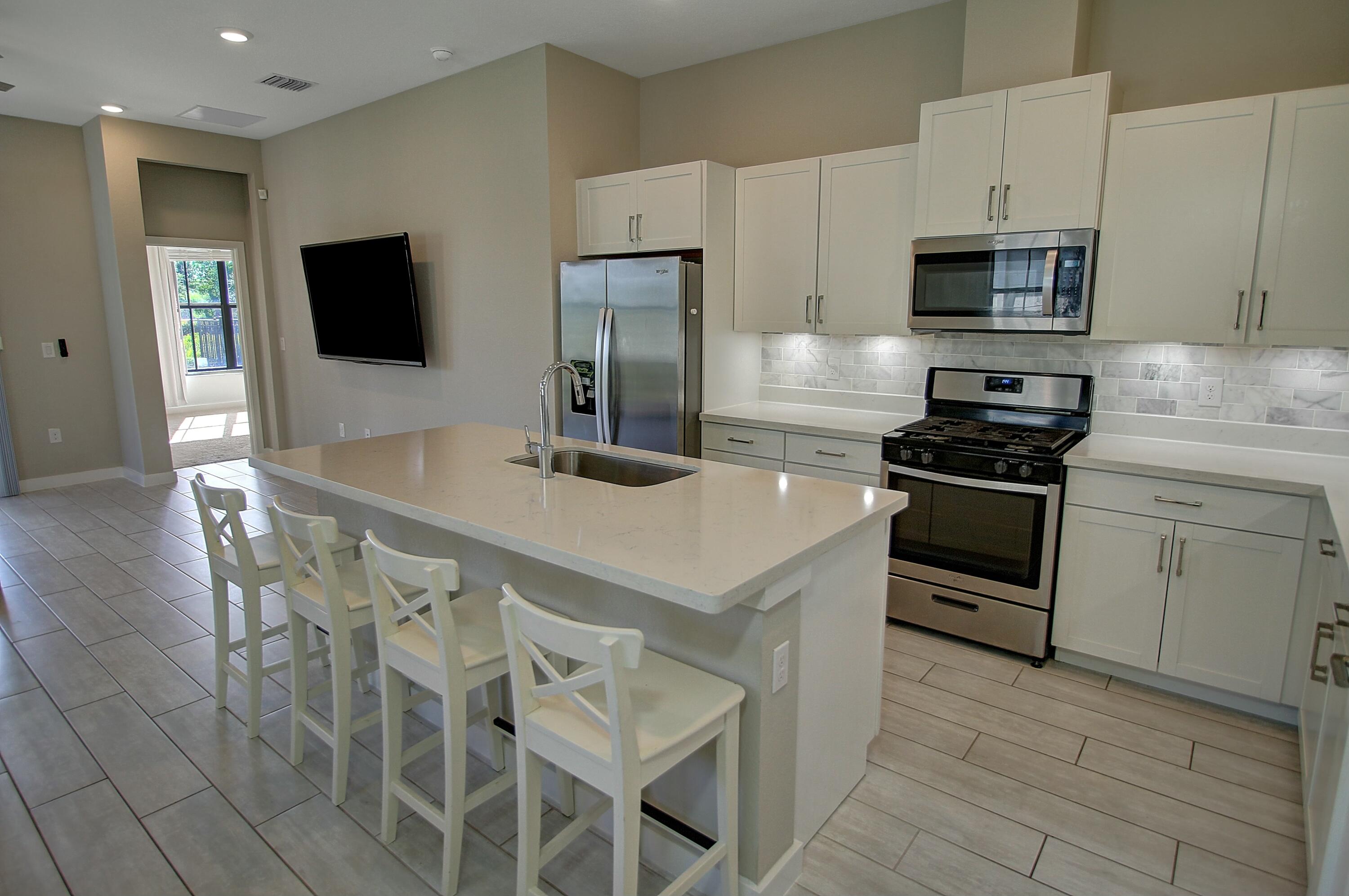 19590 Weathervane Way Loxahatchee, FL 33470 - Photo 12 of 46 Kitchen