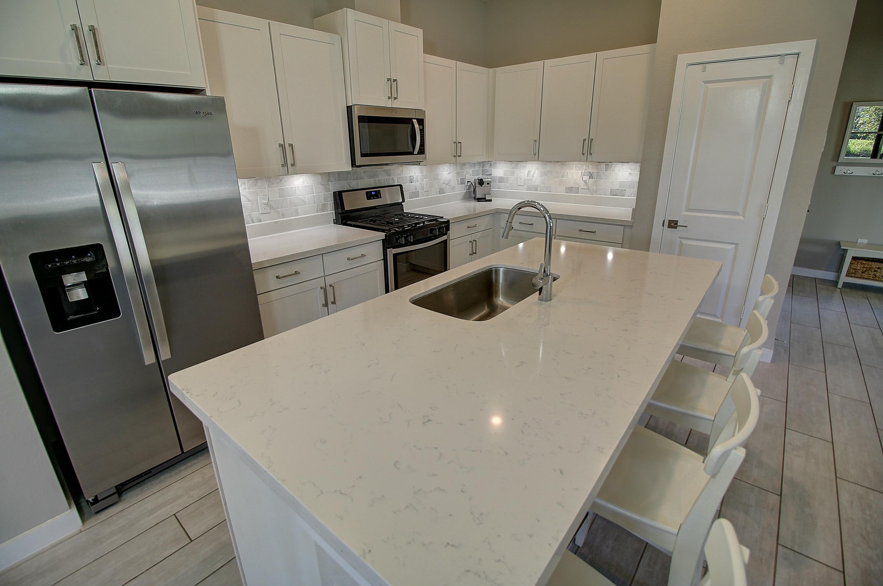 19590 Weathervane Way Loxahatchee, FL 33470 - Photo 16 of 46 Kitchen