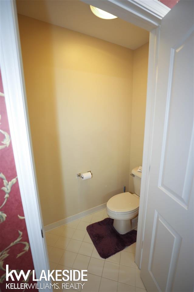 1601 Blushing Drive Rochester, MI 48307 - Photo 27 of 46 31384671-26.JPG