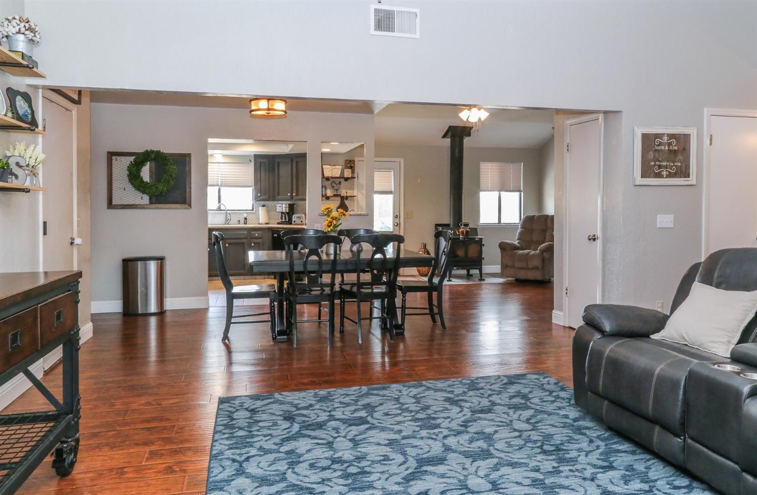 22460 Homestead Road Clovis, CA 93619 - Photo 14 of 66 Gallery Image 14
