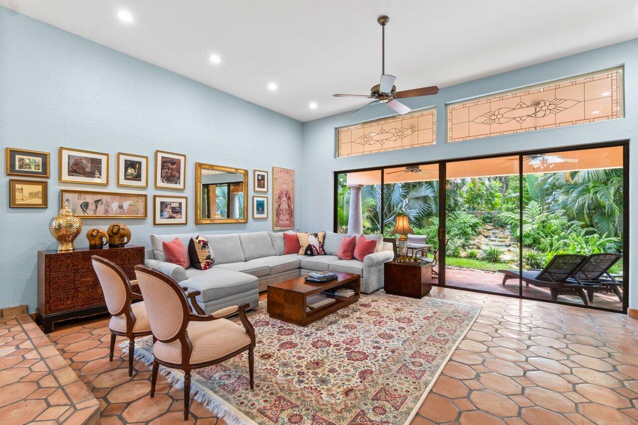 6542 Via Rosa Boca Raton, FL 33433 - Photo 10 of 55 Living Room