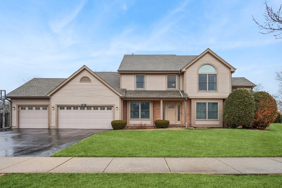 851 Old Checker Road Buffalo Grove, IL 60089 - Photo 1 of 27 Gallery Image 1