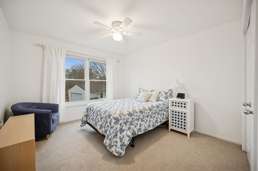851 Old Checker Road Buffalo Grove, IL 60089 - Photo 14 of 27 Gallery Image 14