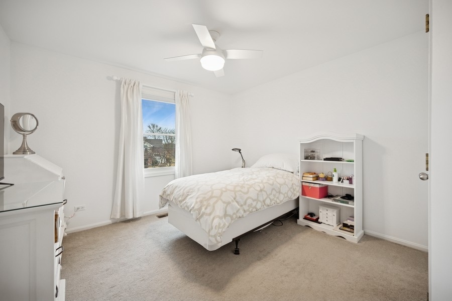 851 Old Checker Road Buffalo Grove, IL 60089 - Photo 15 of 27 Gallery Image 15