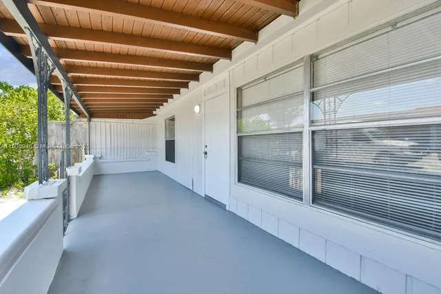 $410,000 | 18947 Northwest 45th Avenue, Miami Gardens, FL 33055