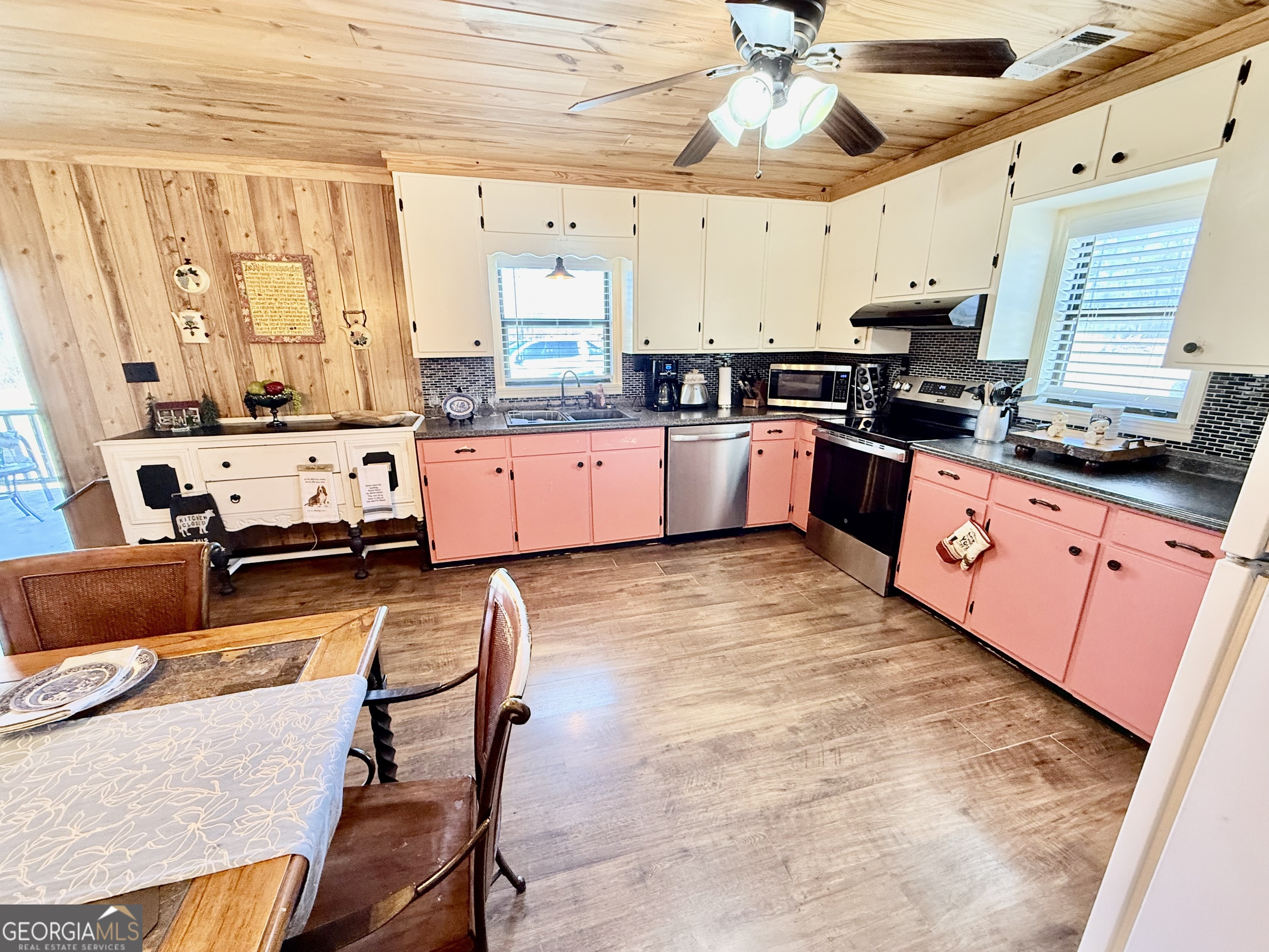 247 Jim Hendrix Lane Claxton, GA 30417 - Photo 10 of 27