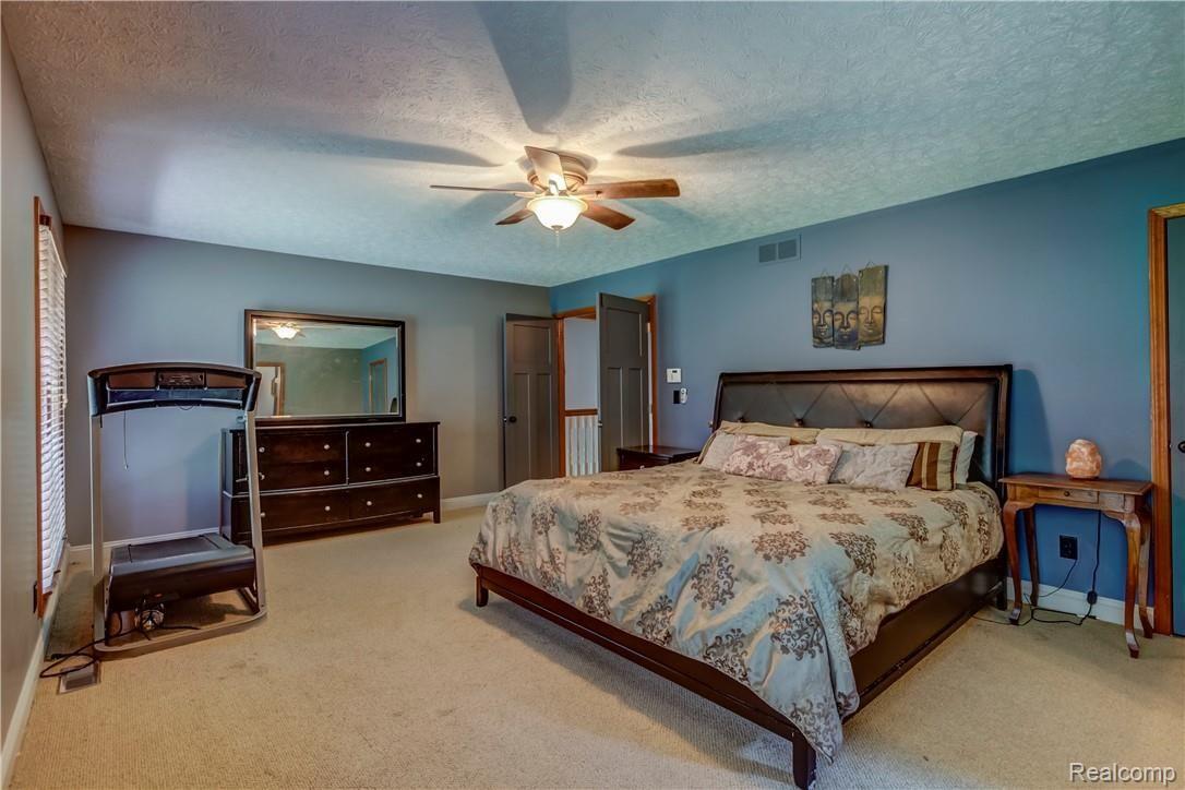 10551 Betterly Road Fowlerville, MI 48836 - Photo 19 of 34 019-10551Betterly-Howell-MI-48843-full.jpg