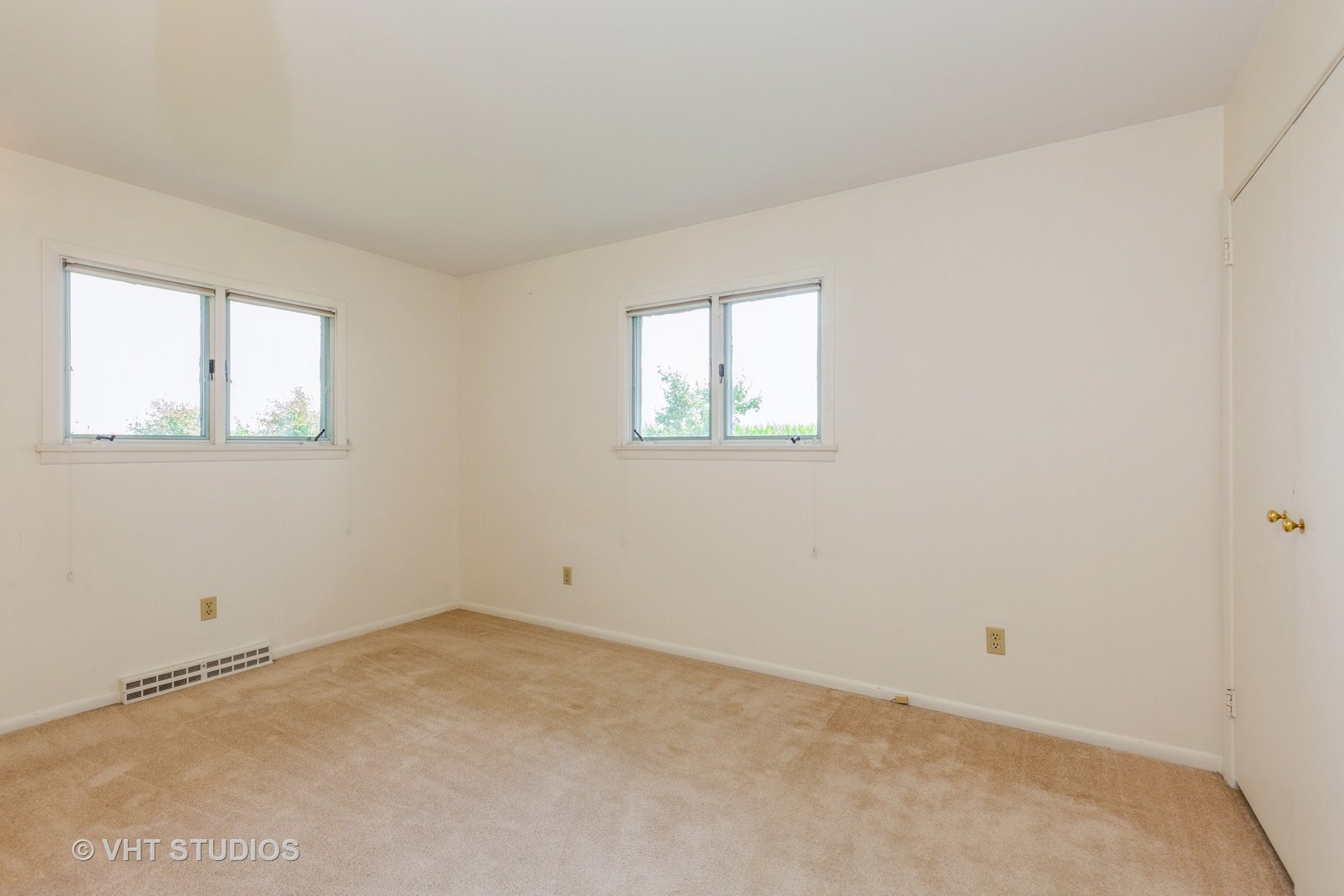 15354 Plank Road Sycamore, IL 60178 - Photo 13 of 28