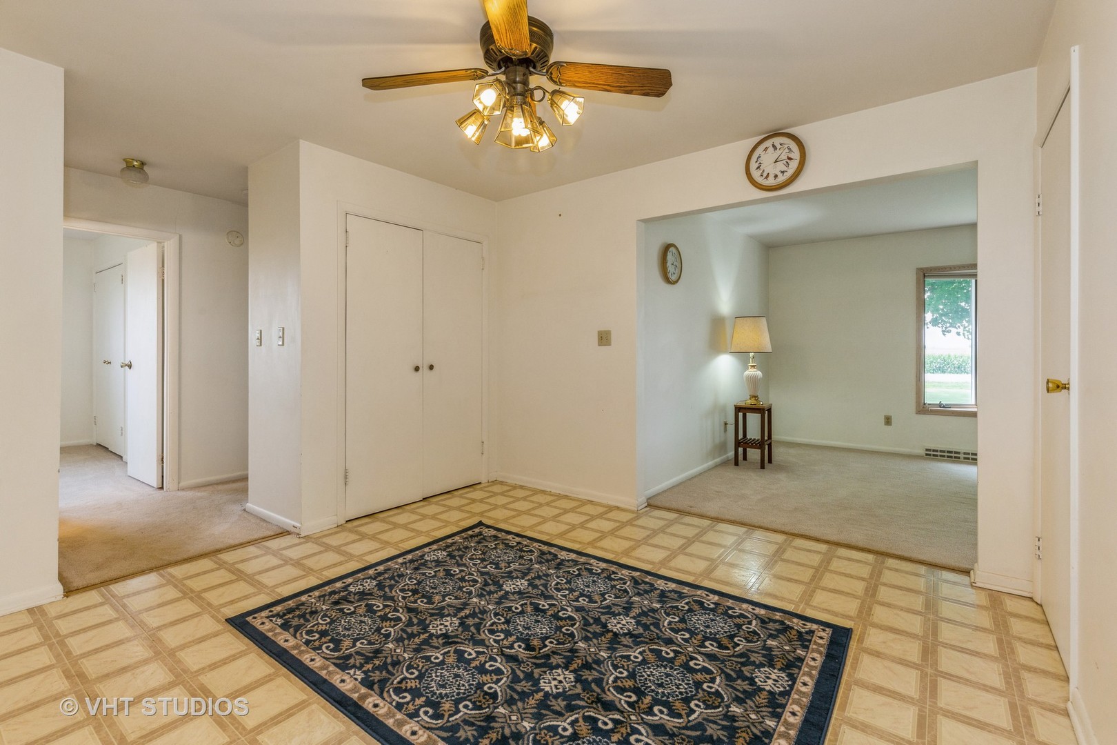 15354 Plank Road Sycamore, IL 60178 - Photo 9 of 28