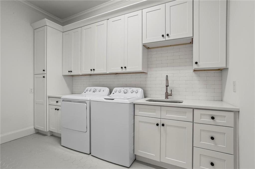 1235 West Garmon Road Northwest Atlanta, GA 30327 - Photo 20 of 46 a view of cabinets with wooden floor