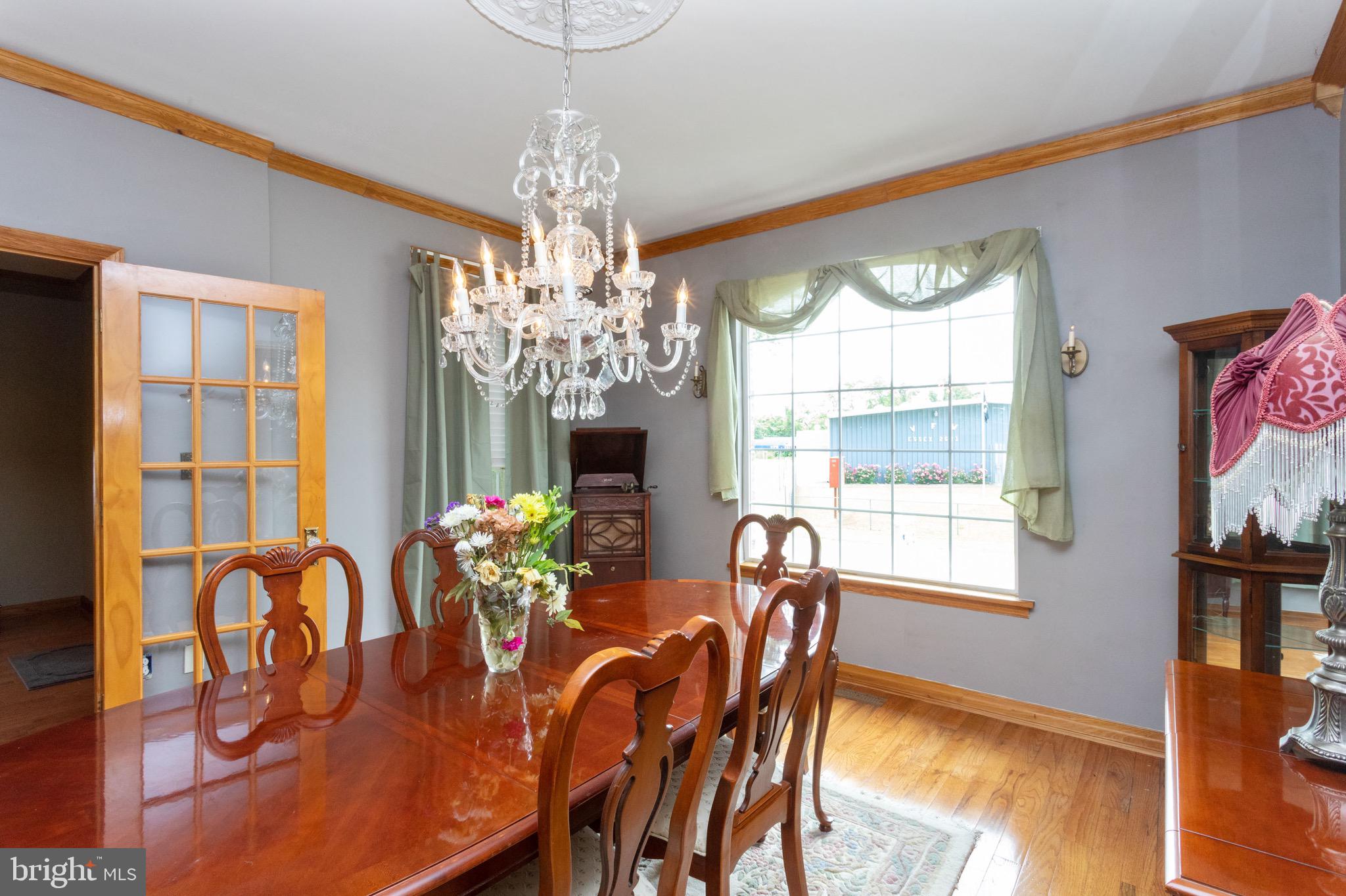 207 Riverside Road Baltimore, MD 21221 - Photo 16 of 36 Formal dining room!