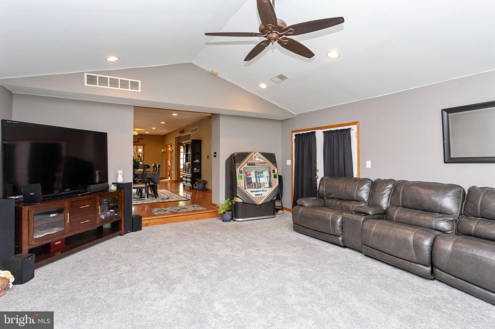 207 Riverside Road Baltimore, MD 21221 - Photo 8 of 36 New carpet!