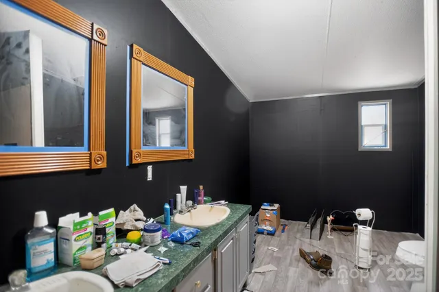 $184,900 | 401 Azalea Circle, Marshall, NC 28753