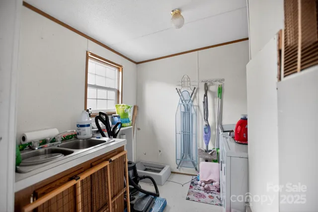 $184,900 | 401 Azalea Circle, Marshall, NC 28753