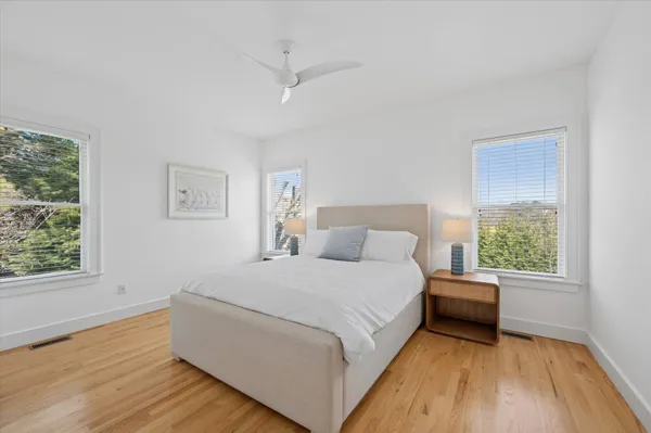 $40,000 | 10 Peconic View Court, Southampton, NY 11968