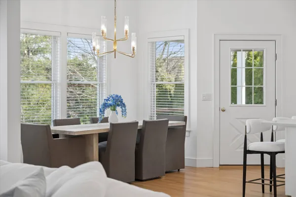 $40,000 | 10 Peconic View Court, Southampton, NY 11968