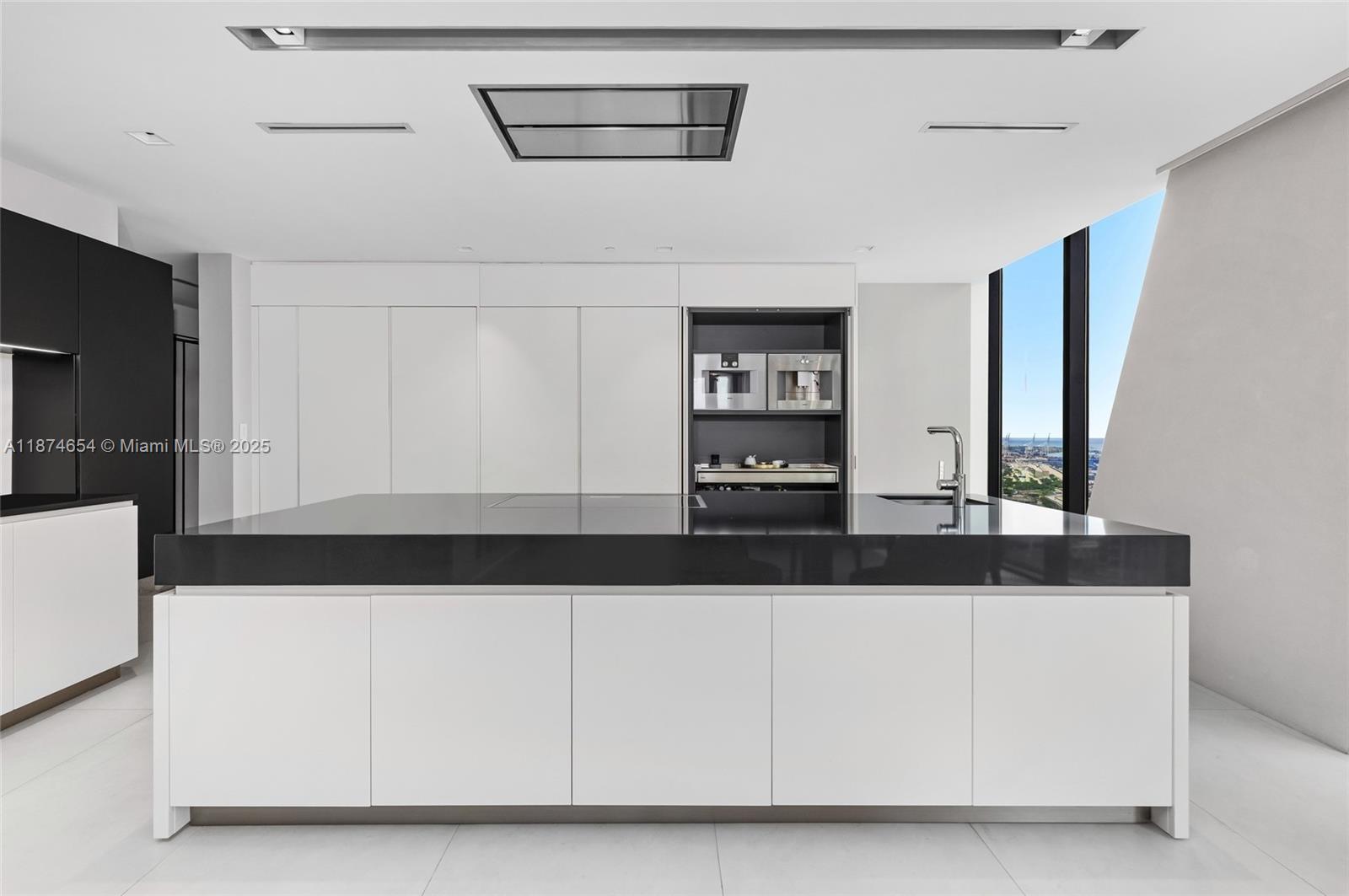 1000 Biscayne Boulevard, Unit 3801 Miami, FL 33132 - Photo 9 of 31