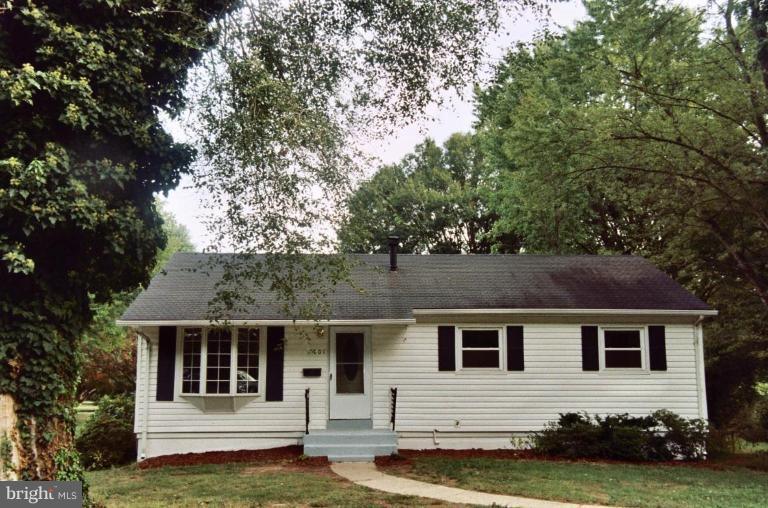 4901 Split Rock Road Alexandria, VA 22310 - Photo 1 of 19 YOU'LL LOVE THIS LOT!