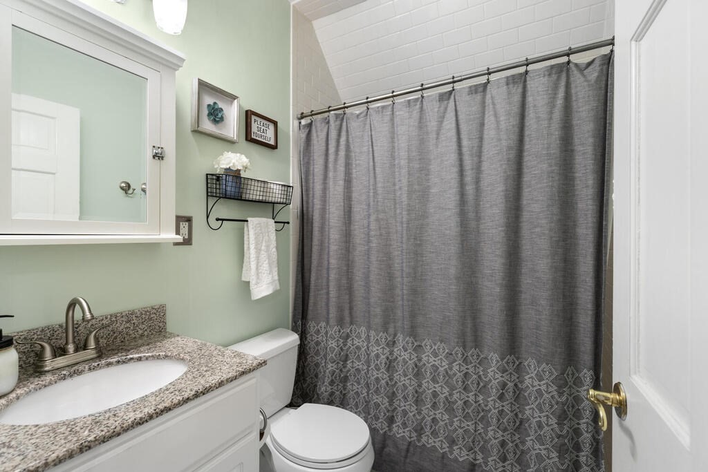 6 Rowell Avenue Beverly, MA 01915 - Photo 23 of 28