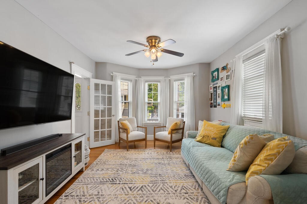 6 Rowell Avenue Beverly, MA 01915 - Photo 5 of 28