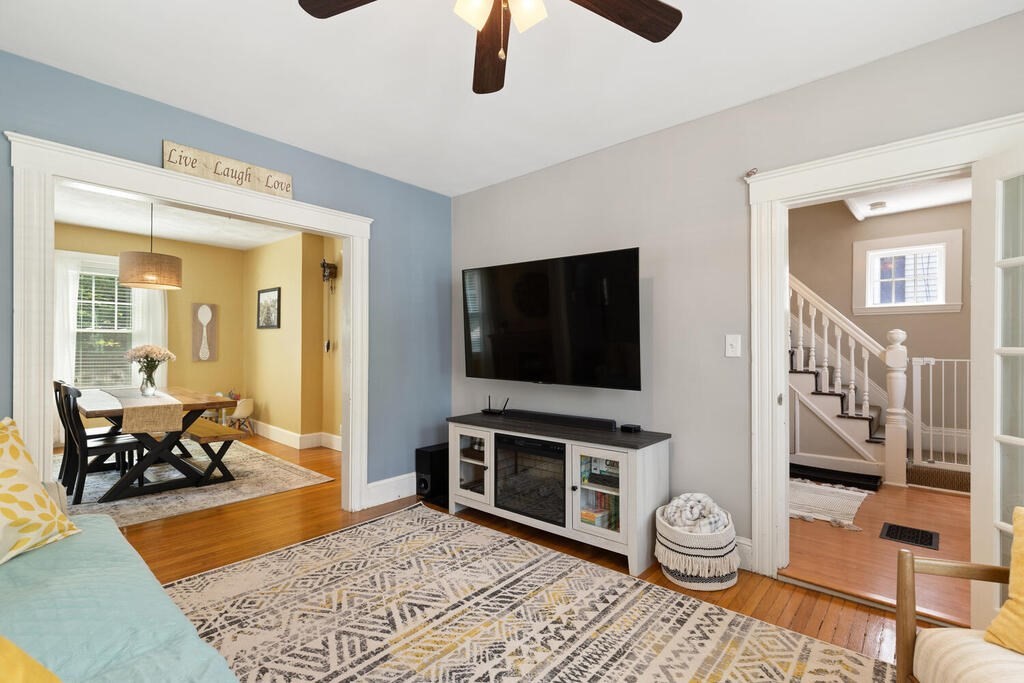 6 Rowell Avenue Beverly, MA 01915 - Photo 7 of 28