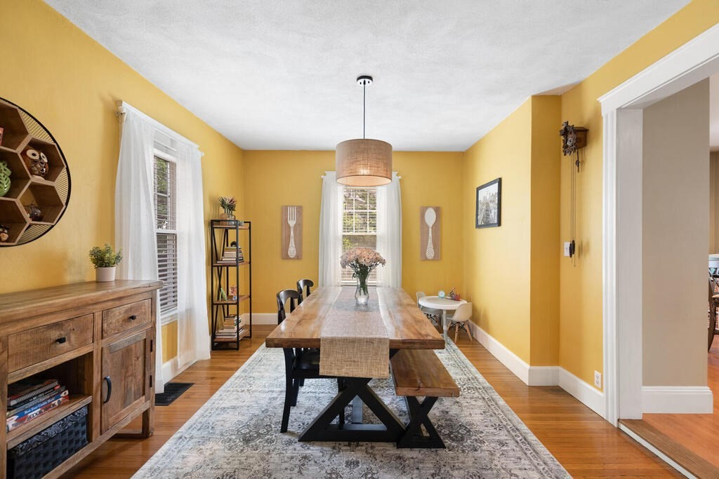 6 Rowell Avenue Beverly, MA 01915 - Photo 9 of 28