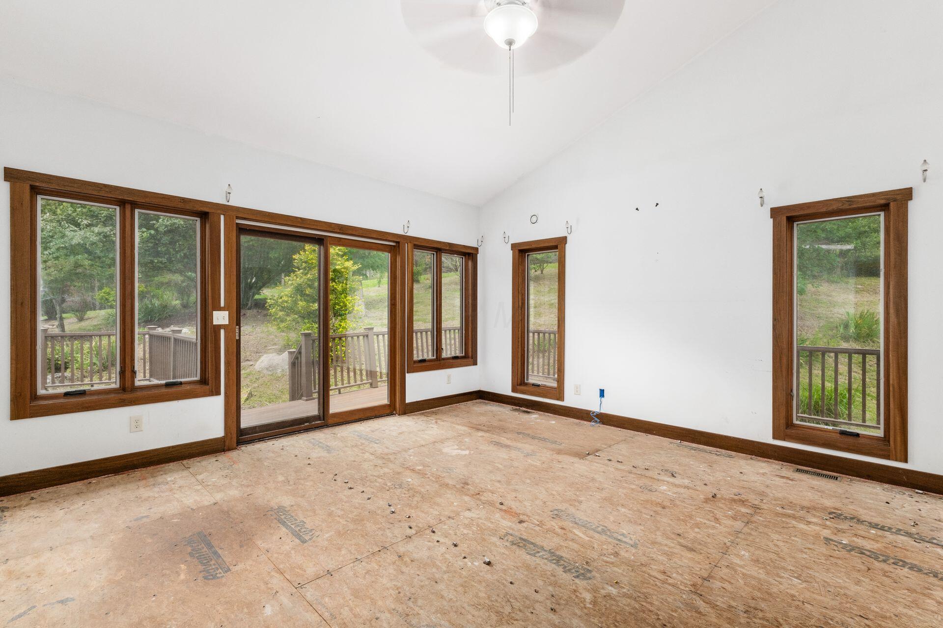 422 Debord Road Waverly, OH 45690 - Photo 19 of 57 Master Bedroom