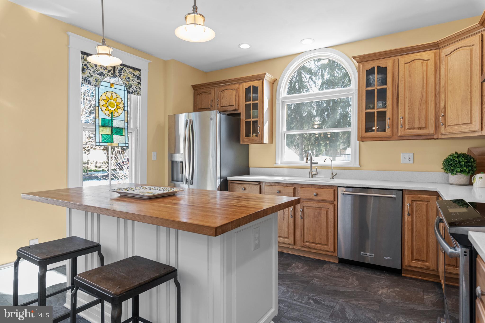 903 Reece Road Severn, MD 21144 - Photo 6 of 54 Large kitchen with updated appliances