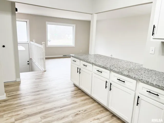 $184,900 | 2230 Winnebago Court, Peoria, IL 61614