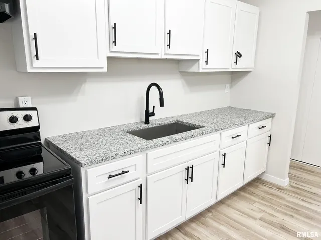 $184,900 | 2230 Winnebago Court, Peoria, IL 61614