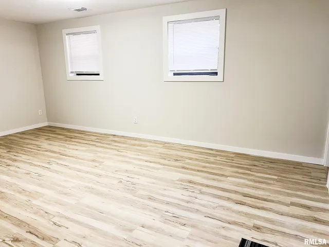 $184,900 | 2230 Winnebago Court, Peoria, IL 61614