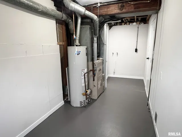 $184,900 | 2230 Winnebago Court, Peoria, IL 61614