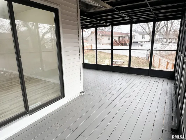 $184,900 | 2230 Winnebago Court, Peoria, IL 61614