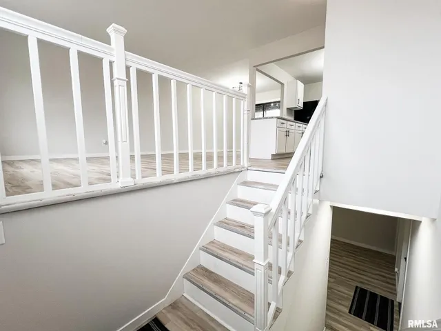 $184,900 | 2230 Winnebago Court, Peoria, IL 61614