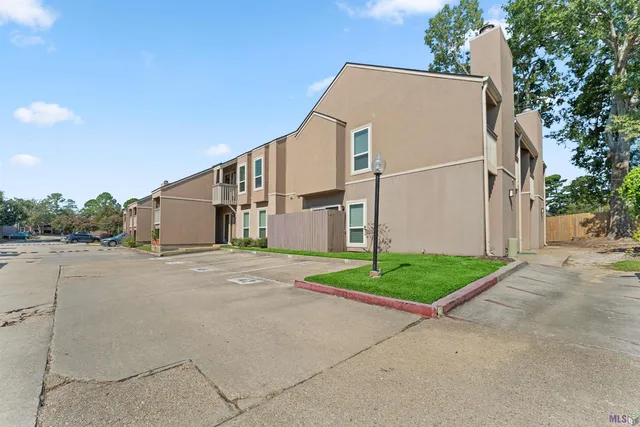 $129,900 | 8155 Jefferson Highway, Unit 610, Baton Rouge, LA 70809