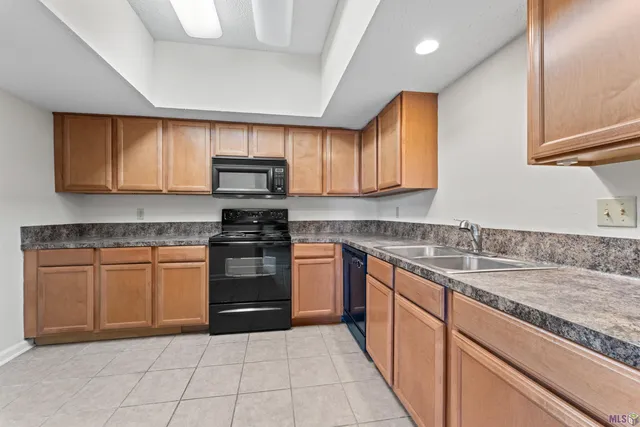 $129,900 | 8155 Jefferson Highway, Unit 610, Baton Rouge, LA 70809