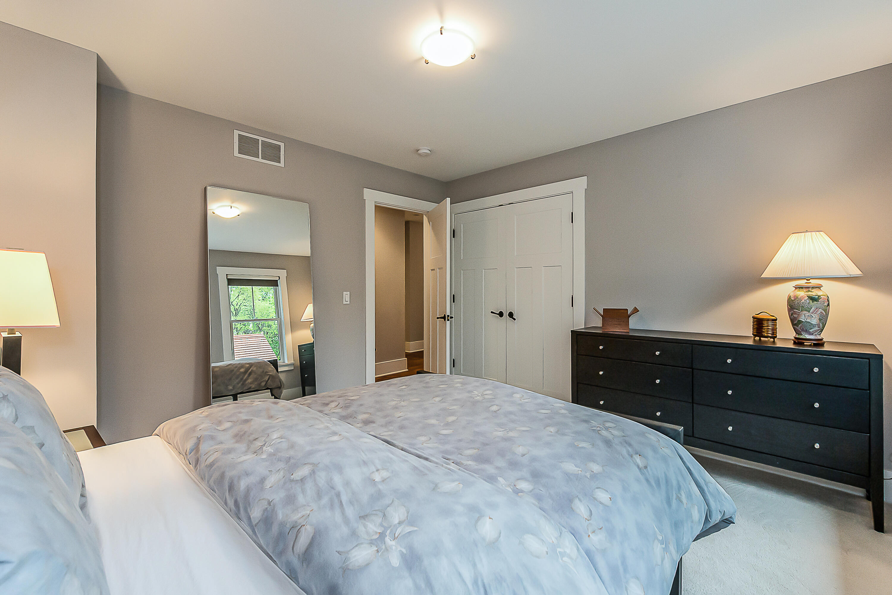 1614 Cambridge Road Ann Arbor, MI 48104 - Photo 40 of 64 31 bed2