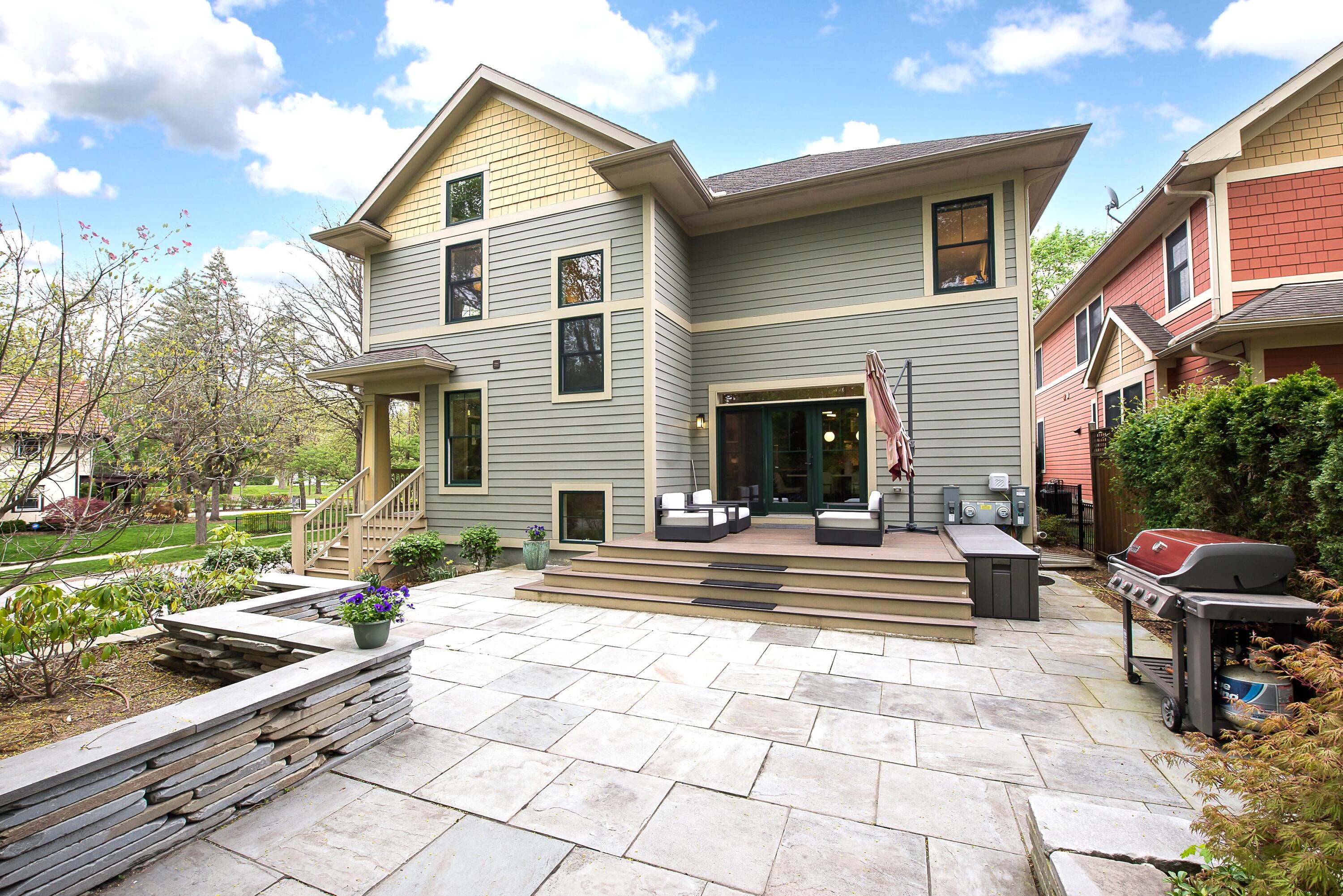 1614 Cambridge Road Ann Arbor, MI 48104 - Photo 4 of 64 3 RE