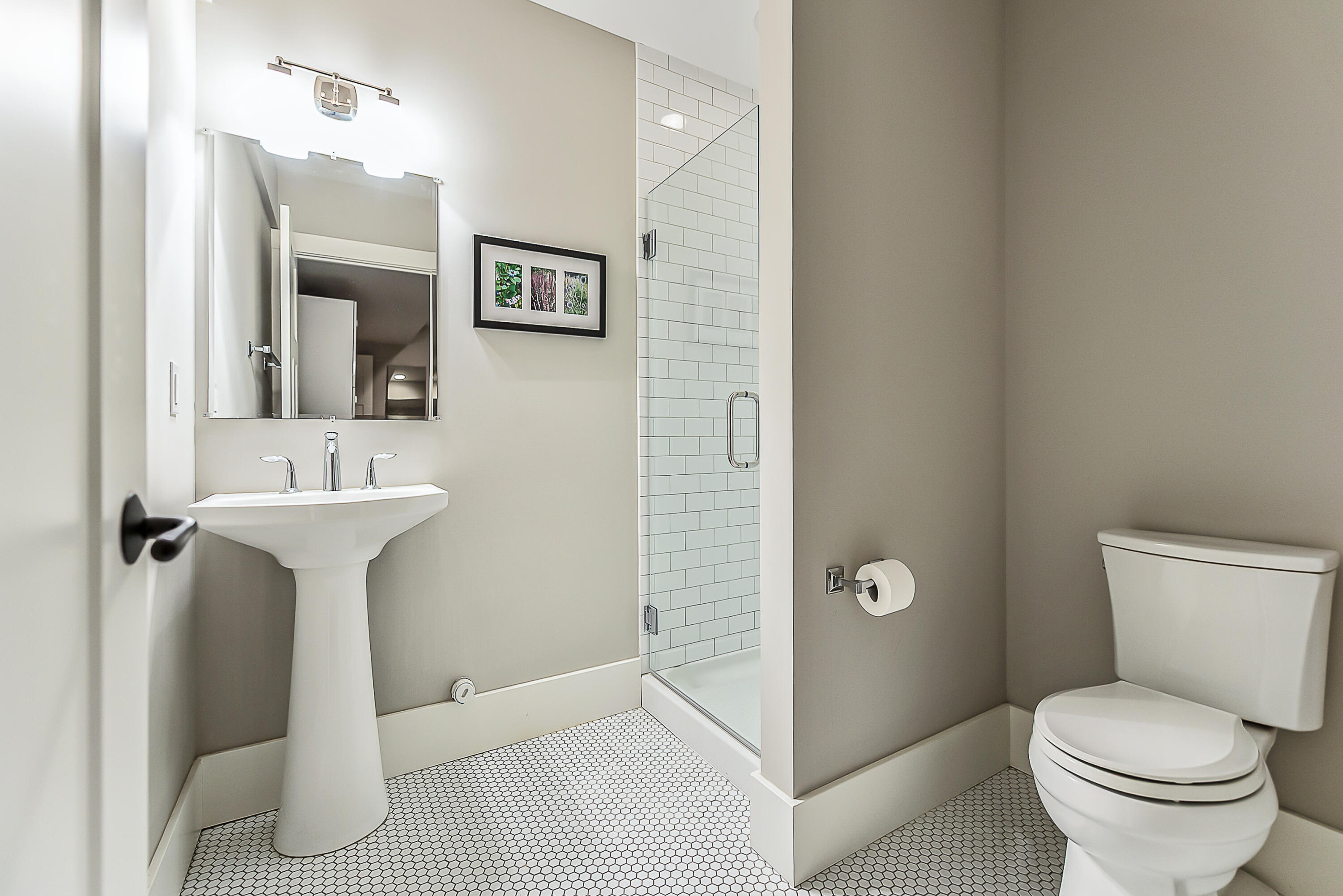 1614 Cambridge Road Ann Arbor, MI 48104 - Photo 52 of 64 42 full bath