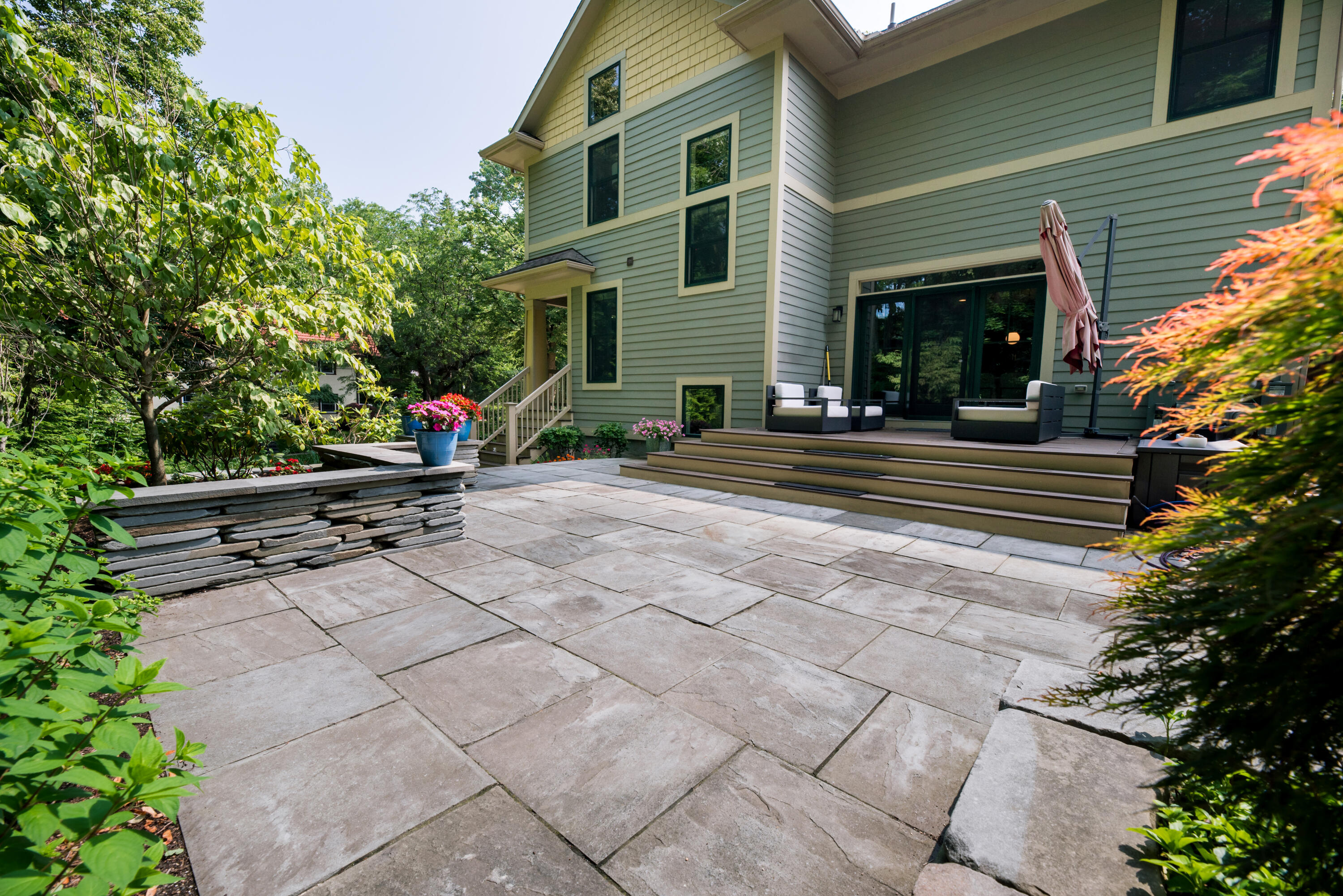 1614 Cambridge Road Ann Arbor, MI 48104 - Photo 61 of 64 51 patio