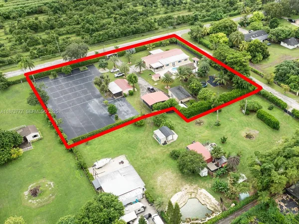 $1,350,000 | 20100 Southwest 182nd Avenue, Miami, FL 33187