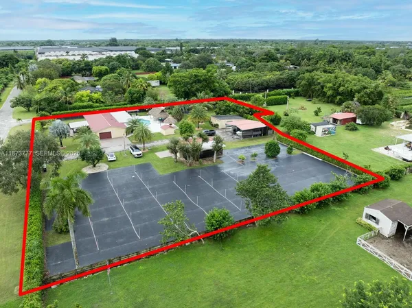 $1,350,000 | 20100 Southwest 182nd Avenue, Miami, FL 33187