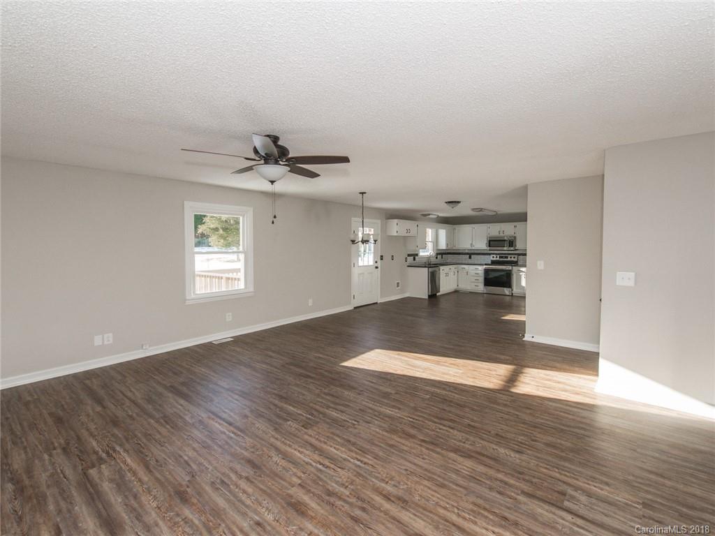 1076 Perth Road Troutman, NC 28166 - Photo 11 of 26