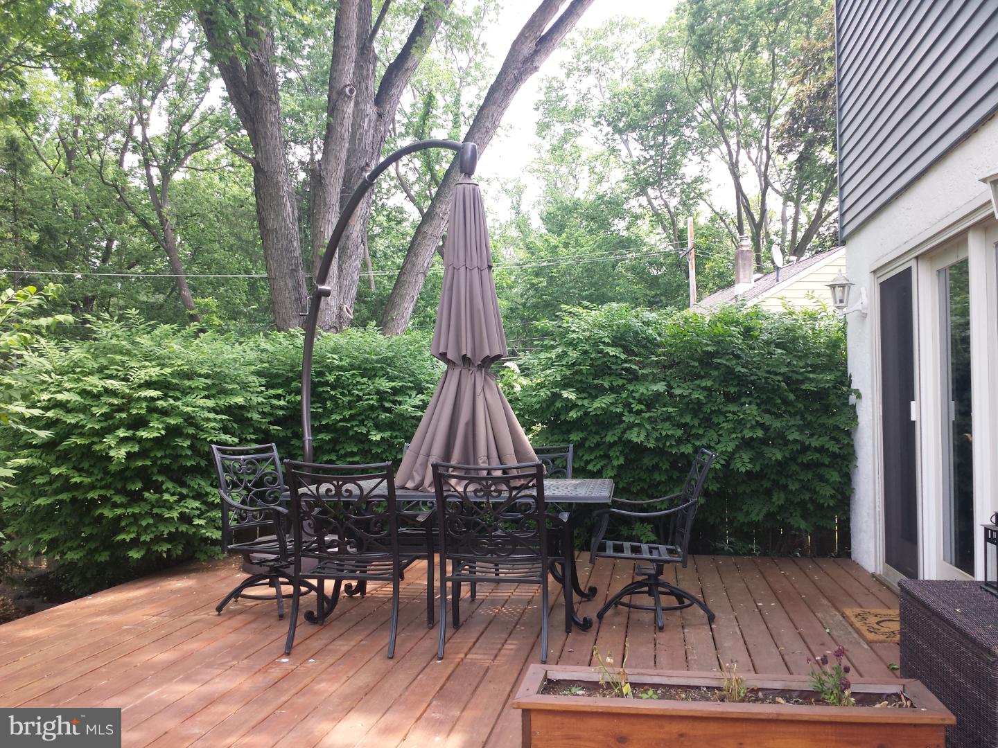152 Dolington Road Yardley, PA 19067 - Photo 15 of 17 Deck