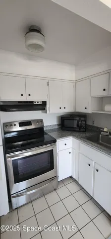 $1,800 | 202 Pierce Avenue, Cape Canaveral, FL 32920