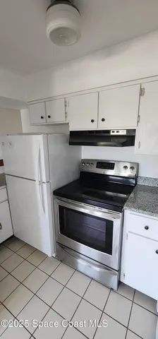 $1,800 | 202 Pierce Avenue, Cape Canaveral, FL 32920