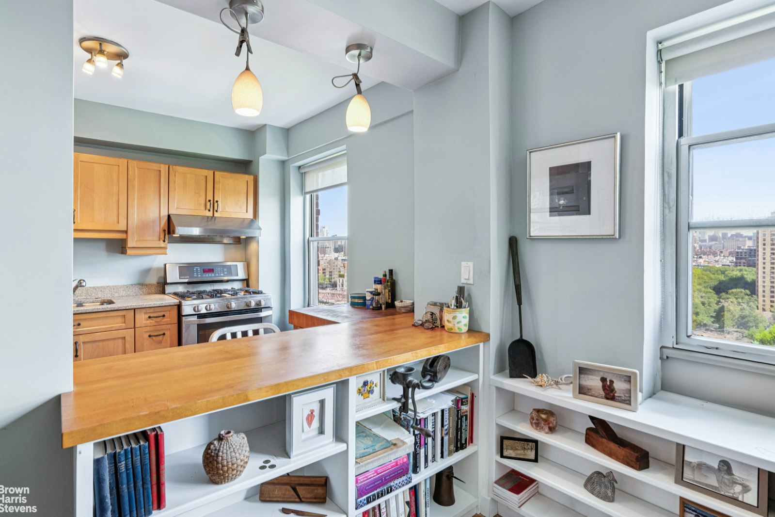 500 Grand Street, Unit C12D Manhattan, NY 10002 - Photo 2 of 9